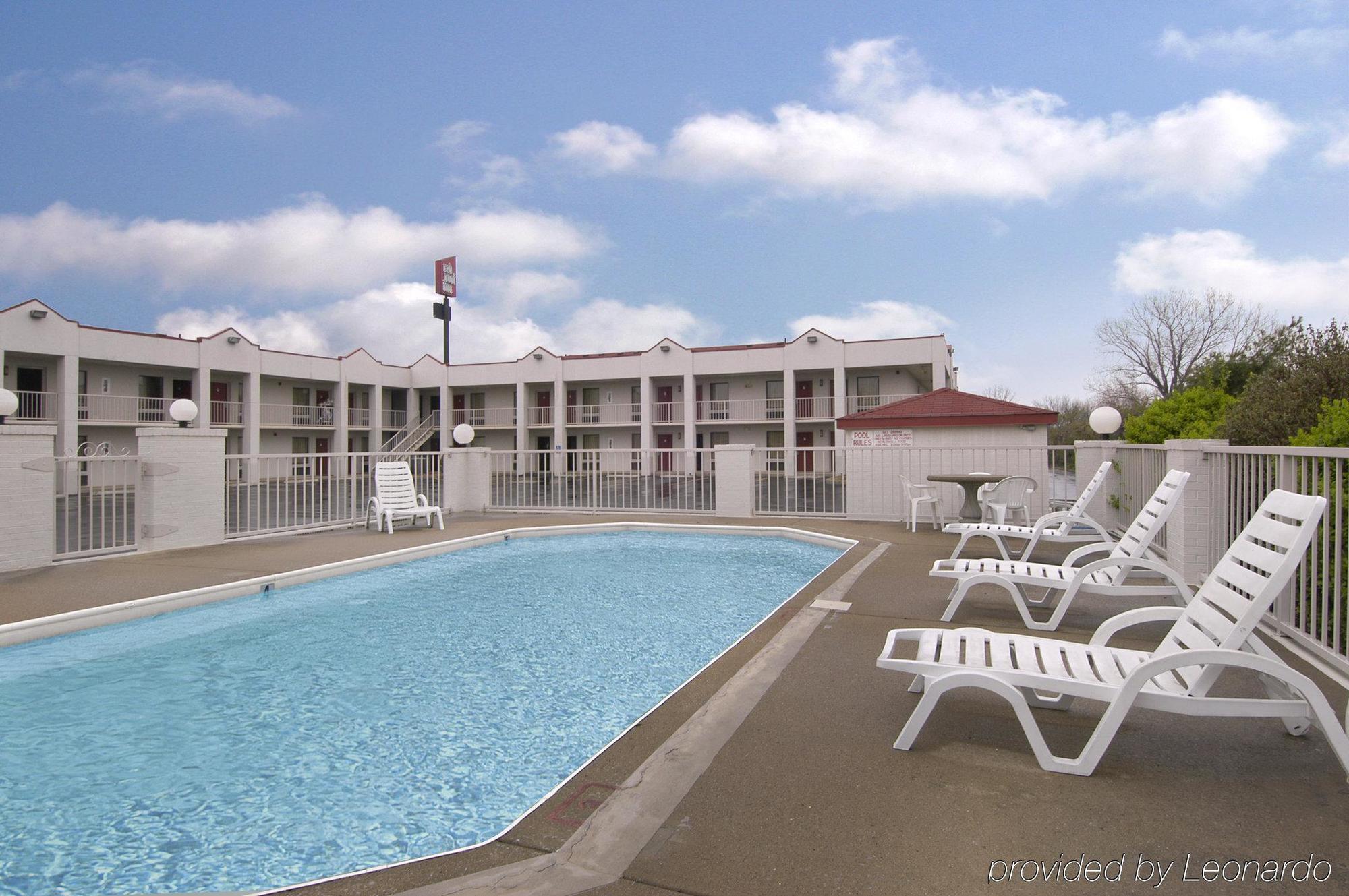 Red Roof Inn Clarksville Extérieur photo