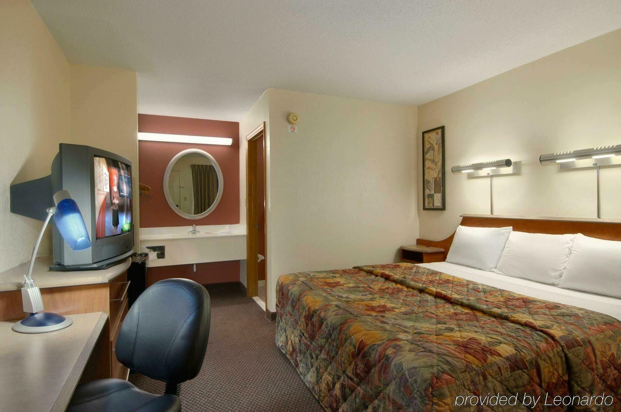 Red Roof Inn Clarksville Extérieur photo